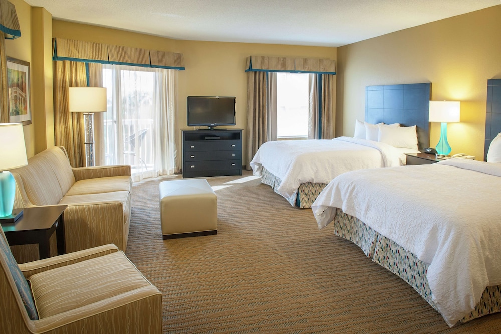 Hampton Inn Suites St Petersburg Downtown 16/51