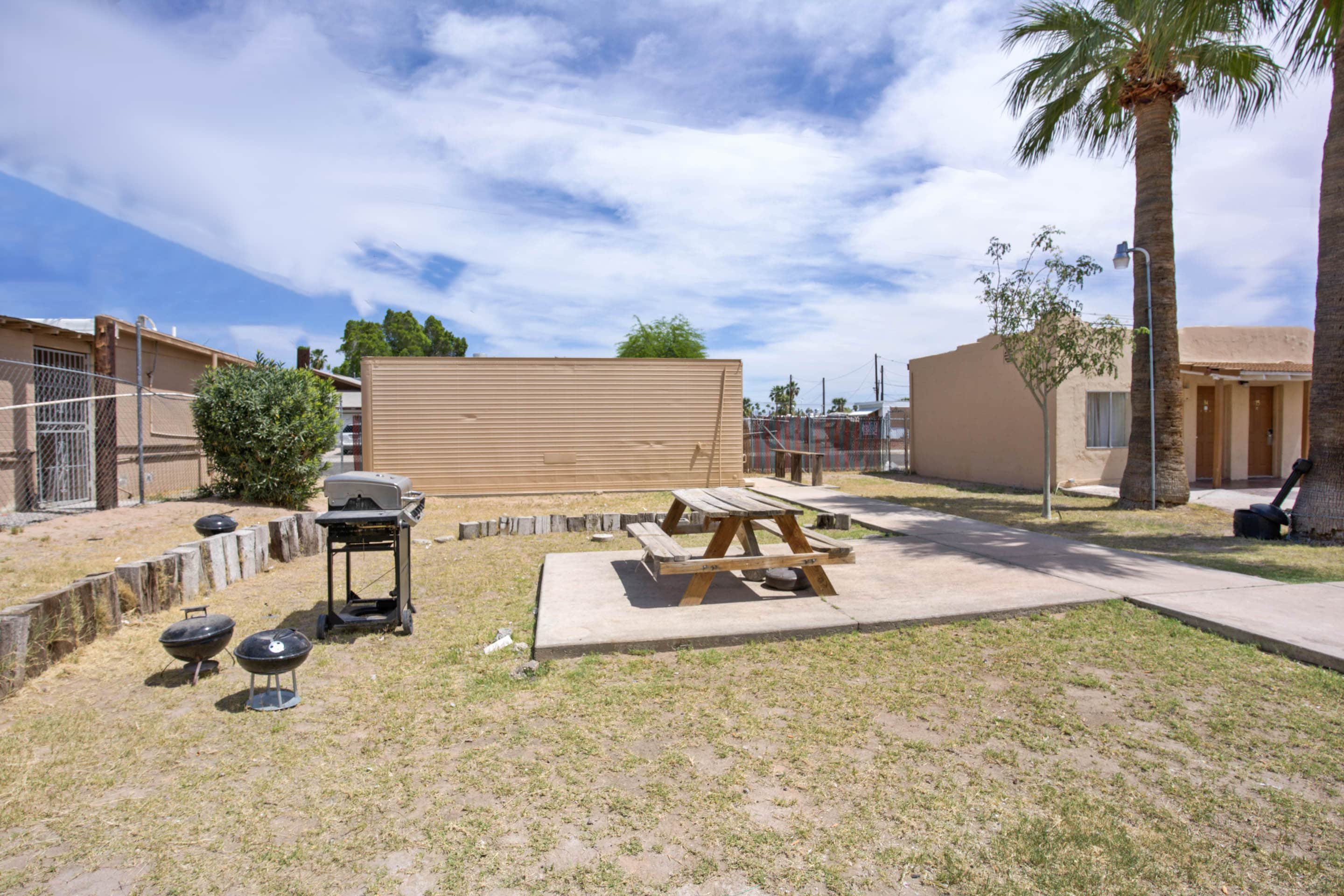 OYO Hotel Yuma AZ - I-8/US-95 12/14