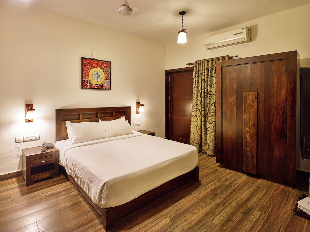 Deshadan Backwater Resort 24/81