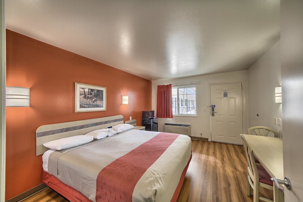 Motel6 Kerrville, TX 18/42