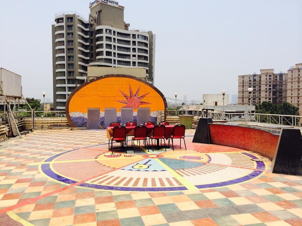 Hotel Yogi Broadway 18/21