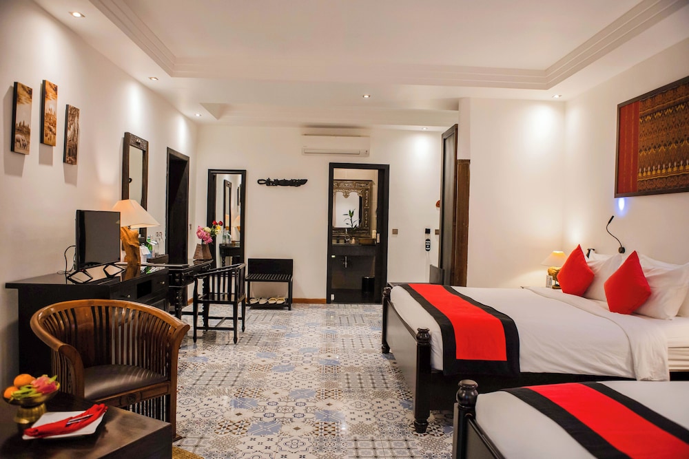 La Rose Suites 15/50
