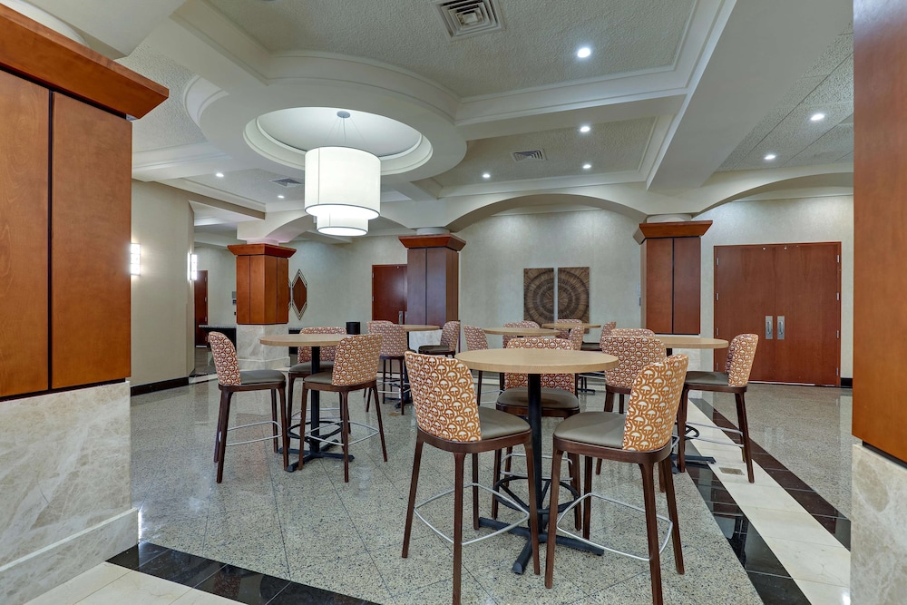 Drury Plaza Hotel Nashville Franklin 34/50