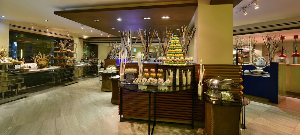Radisson Blu Dhaka Water Garden 15/83