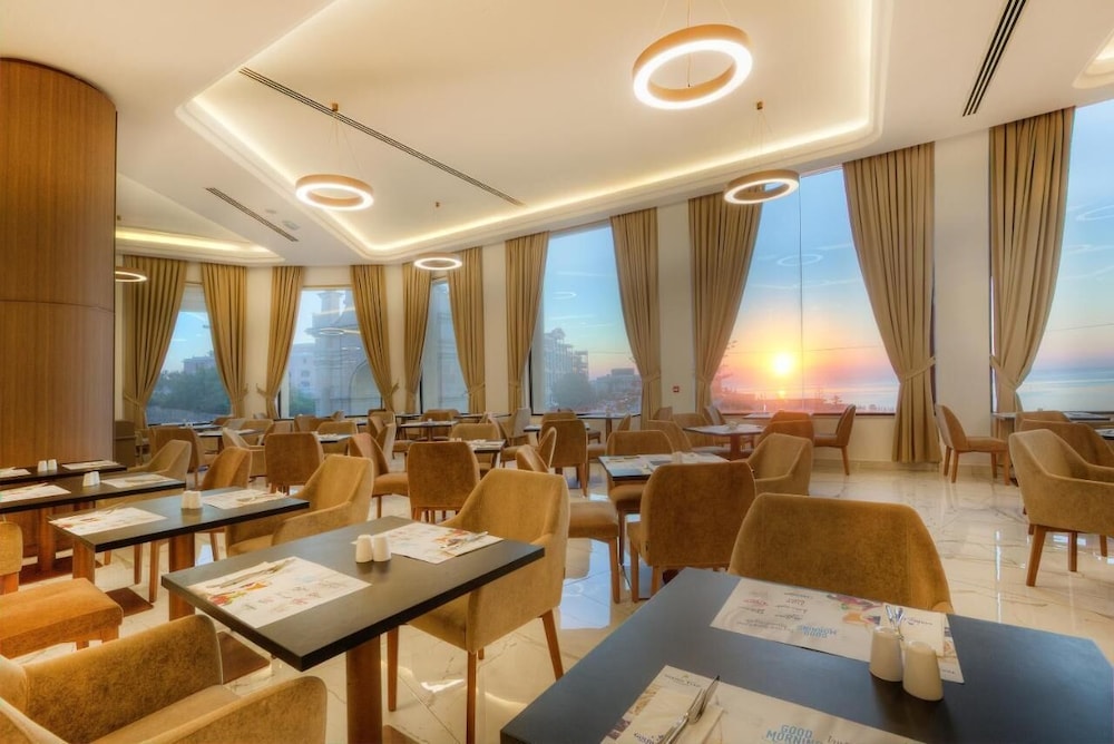 Vivaldi Hotel 51/71
