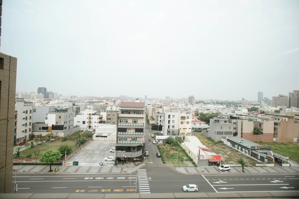 Jia Hsin Garden Hotel 61/64
