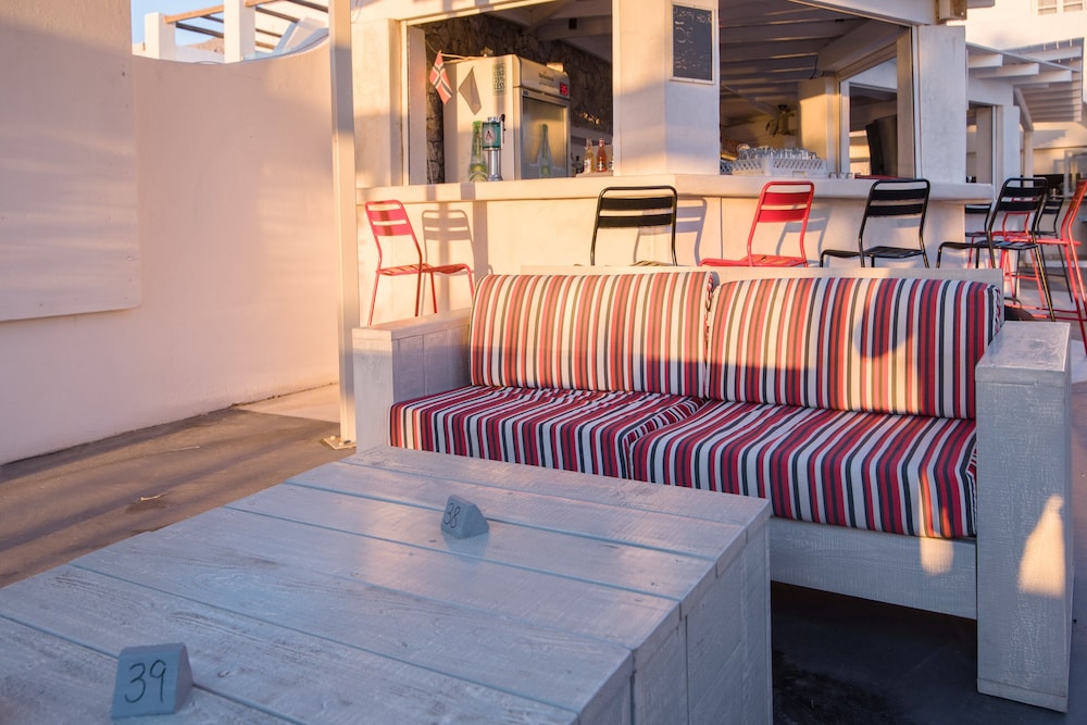 Beach Boutique Hotel 49/67