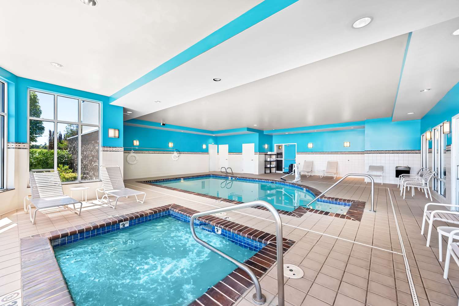swimming pool spa