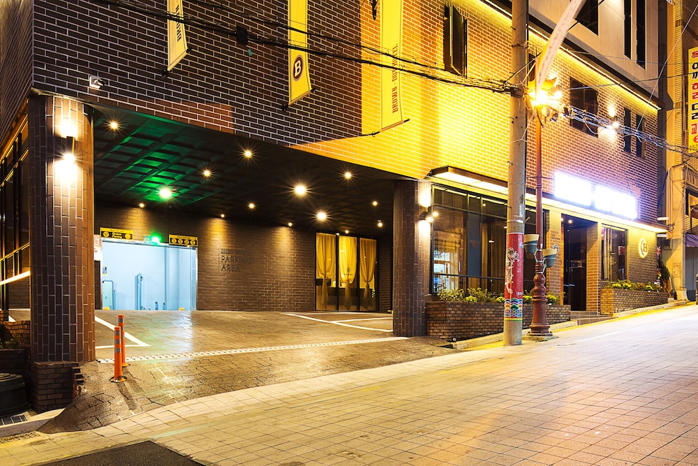 Brown Dot Hotel Business Busan Station 7/70