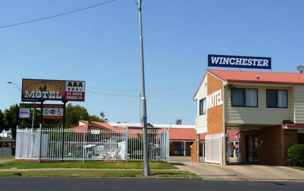 Winchester Motel 3/49
