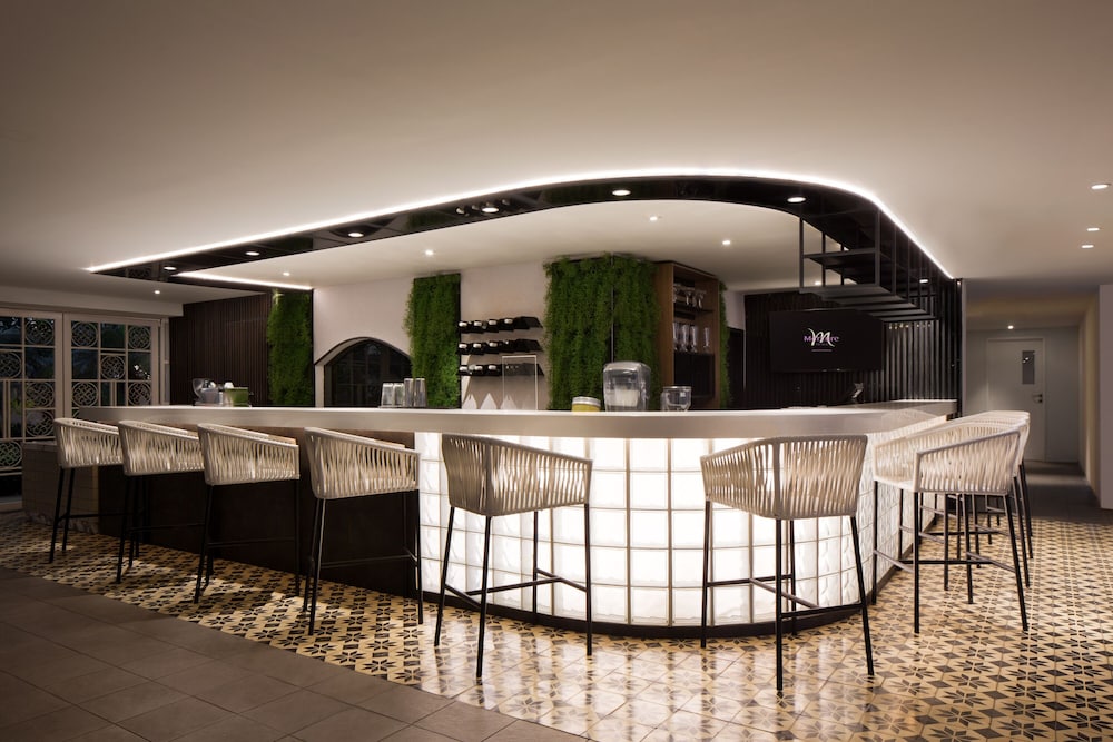 Mercure Jakarta Batavia (ex De Rivier Hotel) 8/48