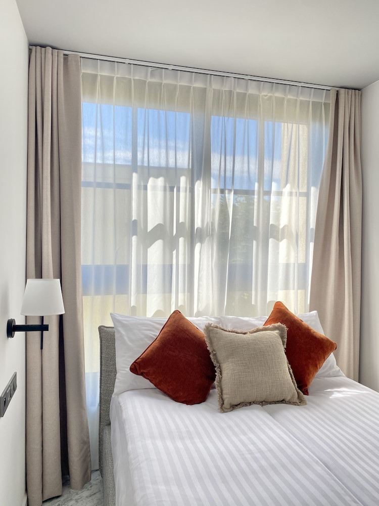 H11 Aparthotel 38/72