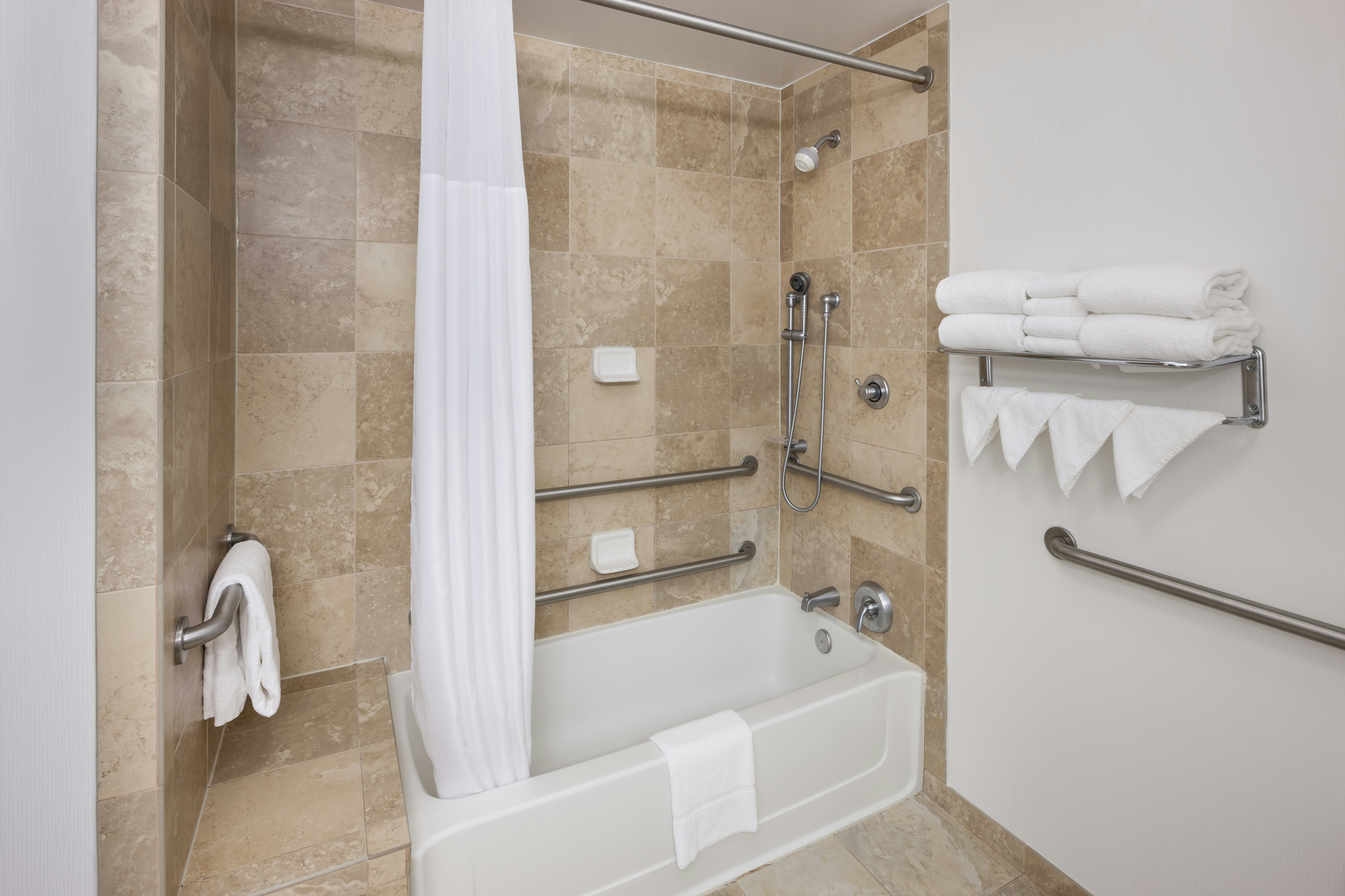 Hampton Inn And Suites Jackson 49/50