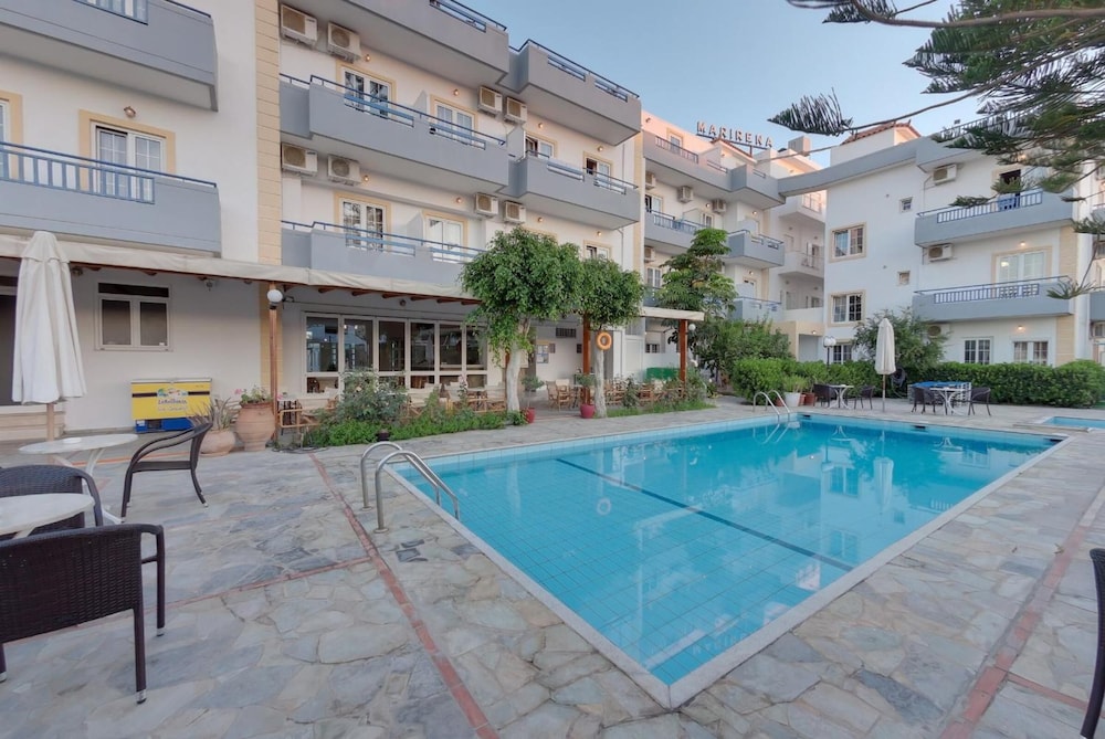 Marirena Hotel 36/41
