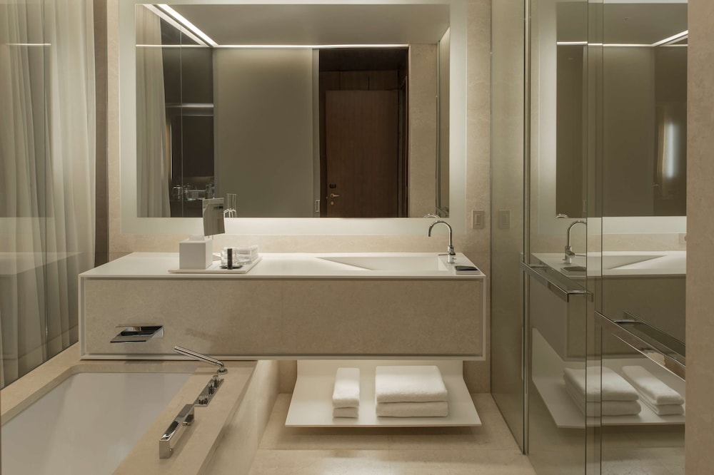 Hyatt Centric Levent Istanbul 52/52