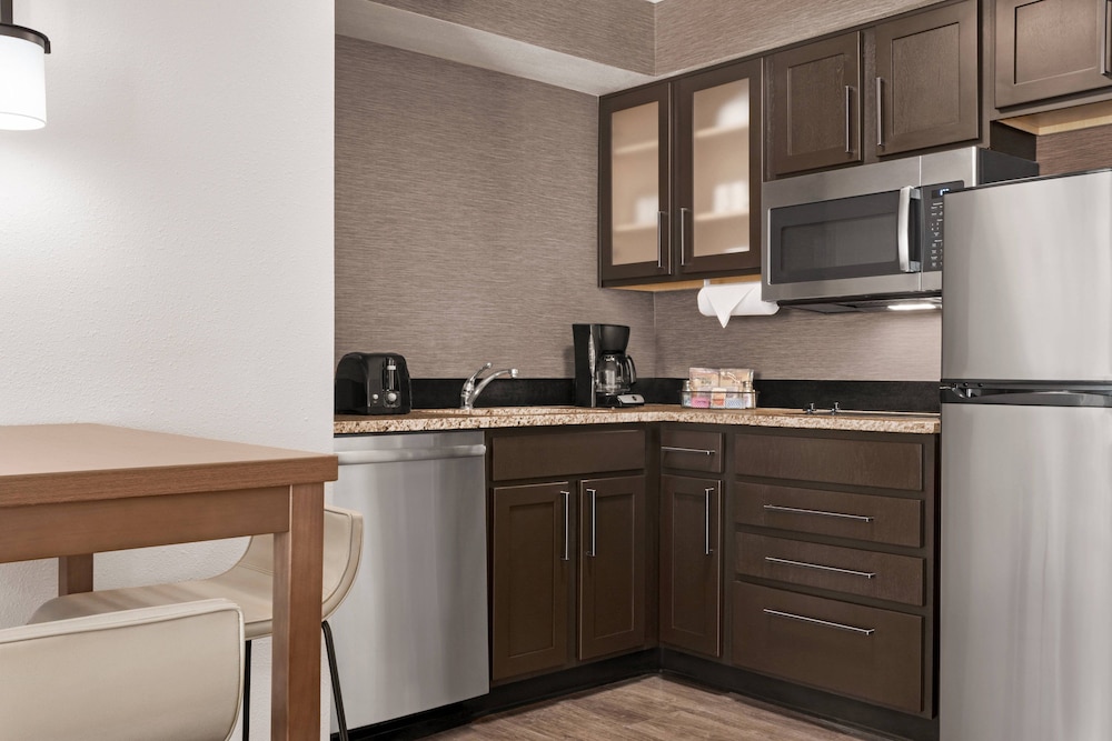 Residence Inn Kansas City Independence 8/31
