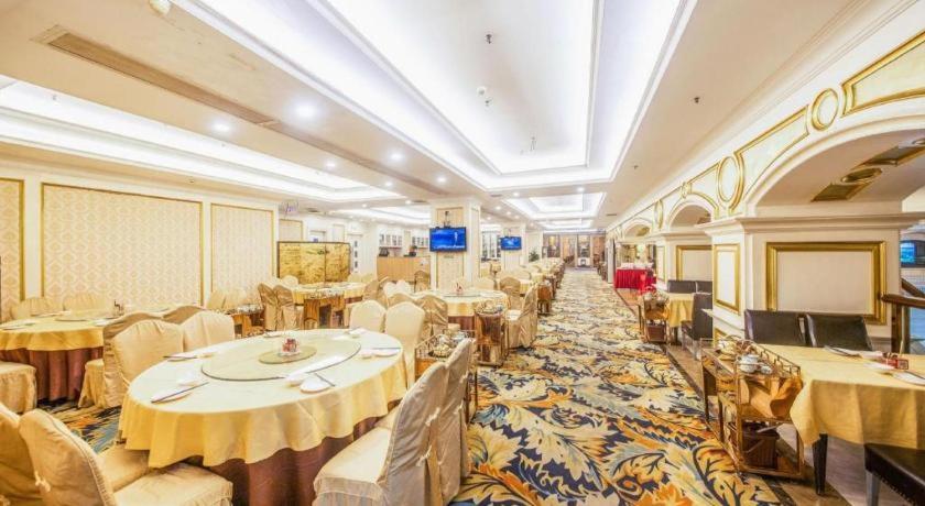 Foshan Jubilee Hotel 65/77