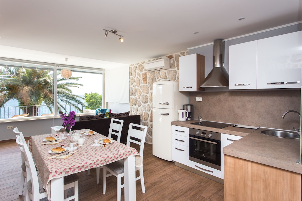 Apartments Villa Mirjana 49/75