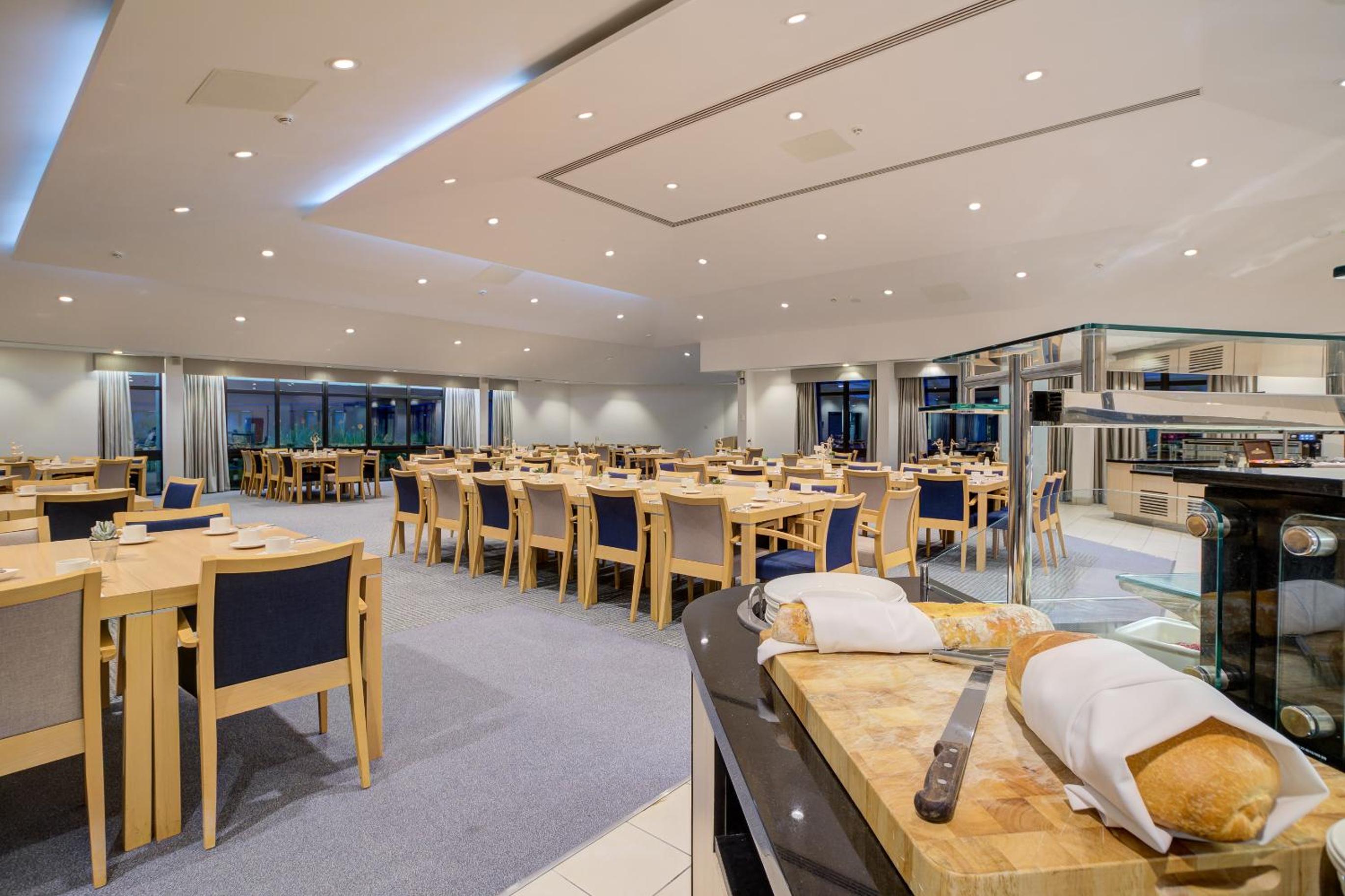 Warwick Conferences - Radcliffe House 30/50