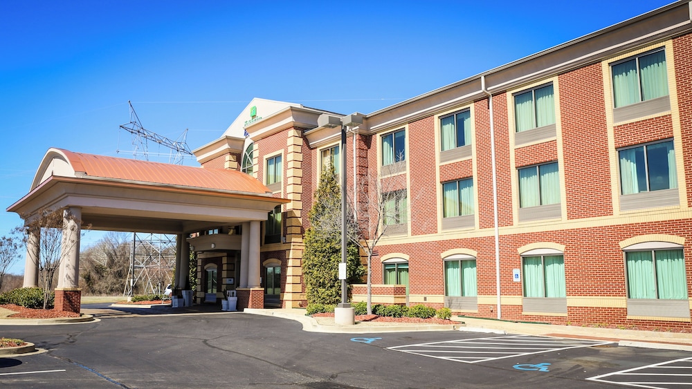 Holiday Inn Express Hotel And Suites Memphis Germantown 68/69