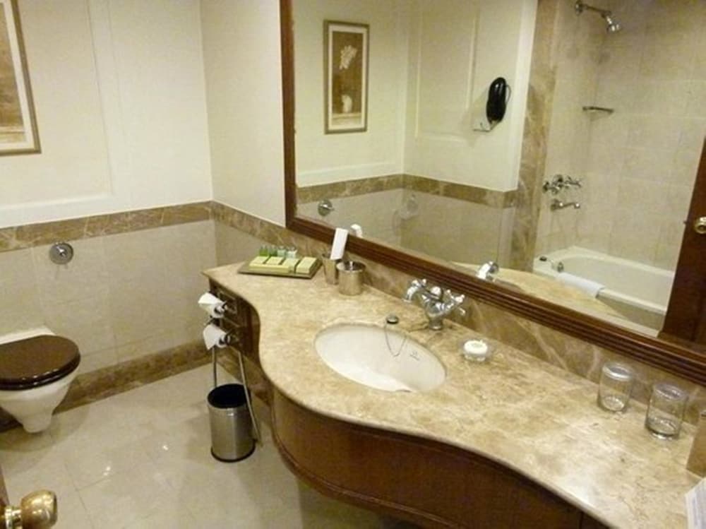 Radisson Hotel Jalandhar 49/50
