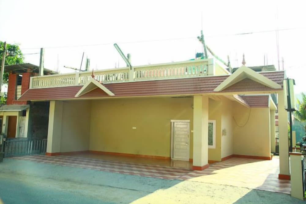 JUNGLE PALACE HOMESTAY 6/46