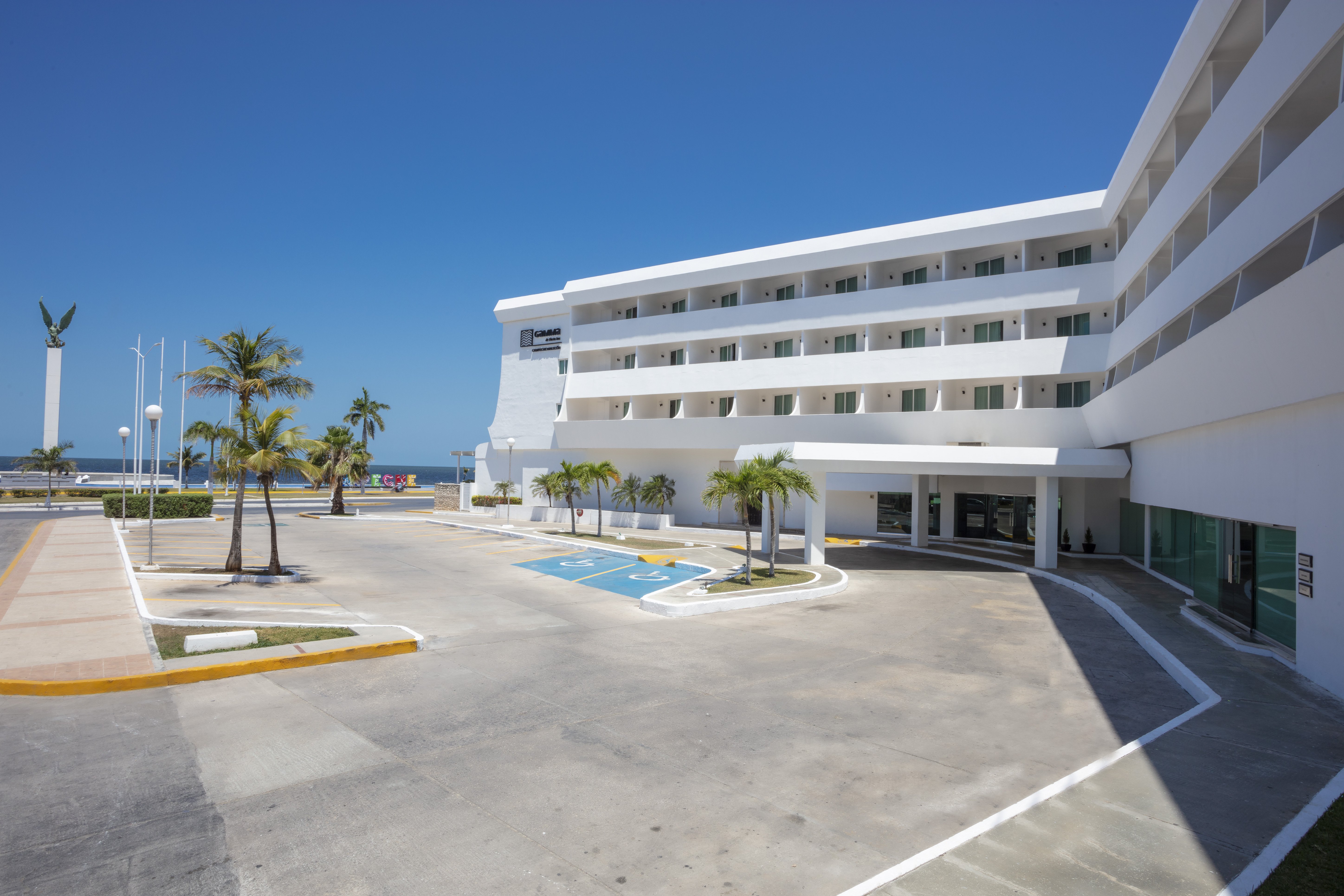 Gamma Campeche Malecon 62/73