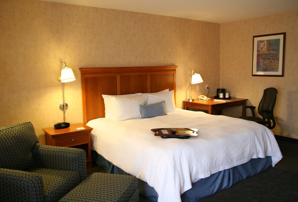 Hampton Inn San Marcos Ca 26/66