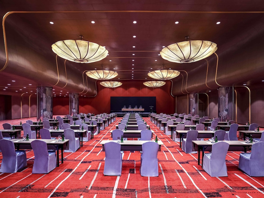 Grand Mercure Jakarta Harmoni 62/68