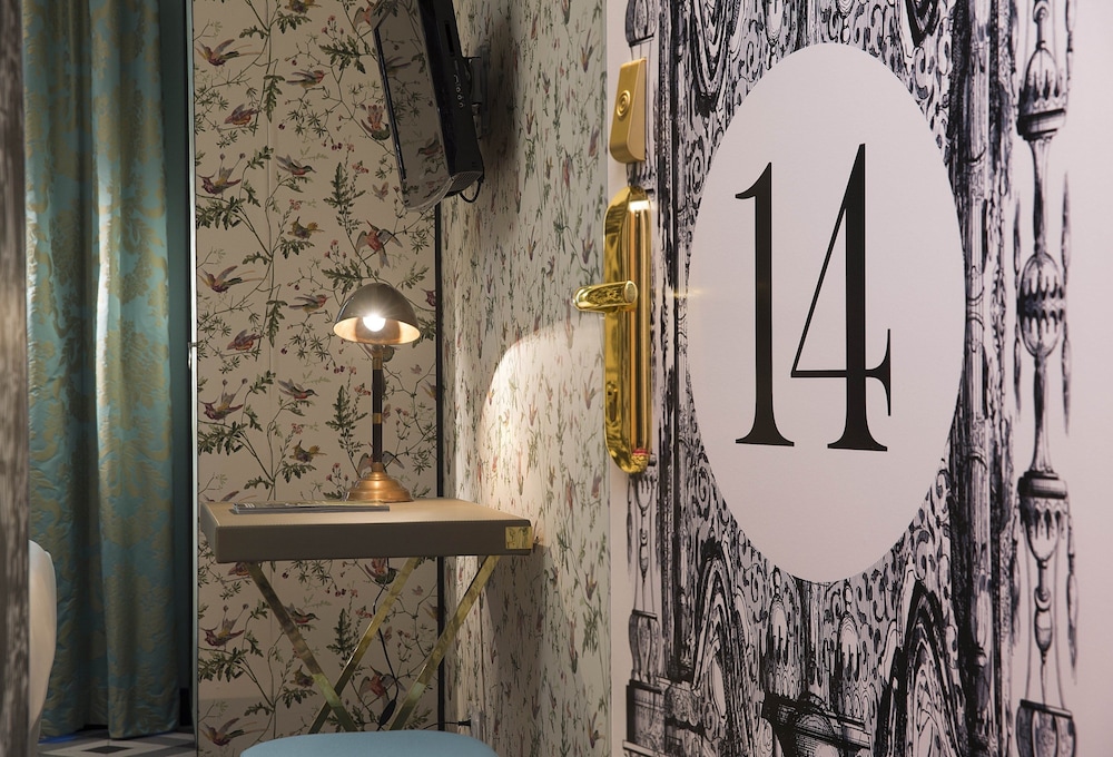 Hotel Du Continent 8/65