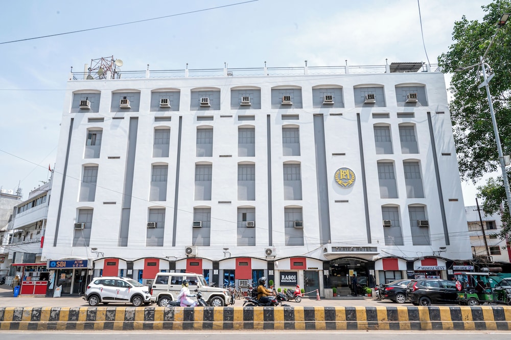 HOTEL PRAYAG 2/55