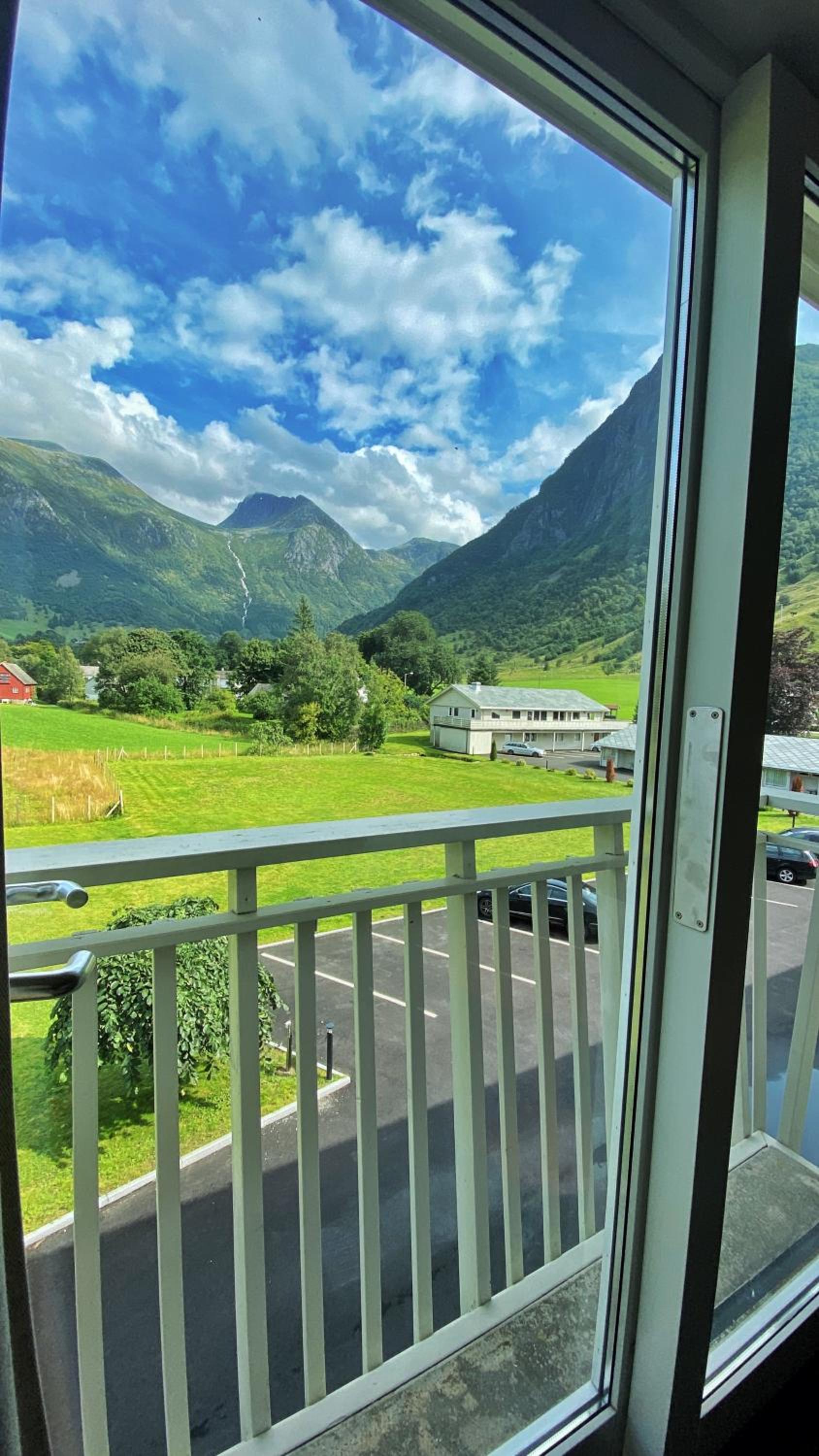 Rosendal Fjordhotel 5/50