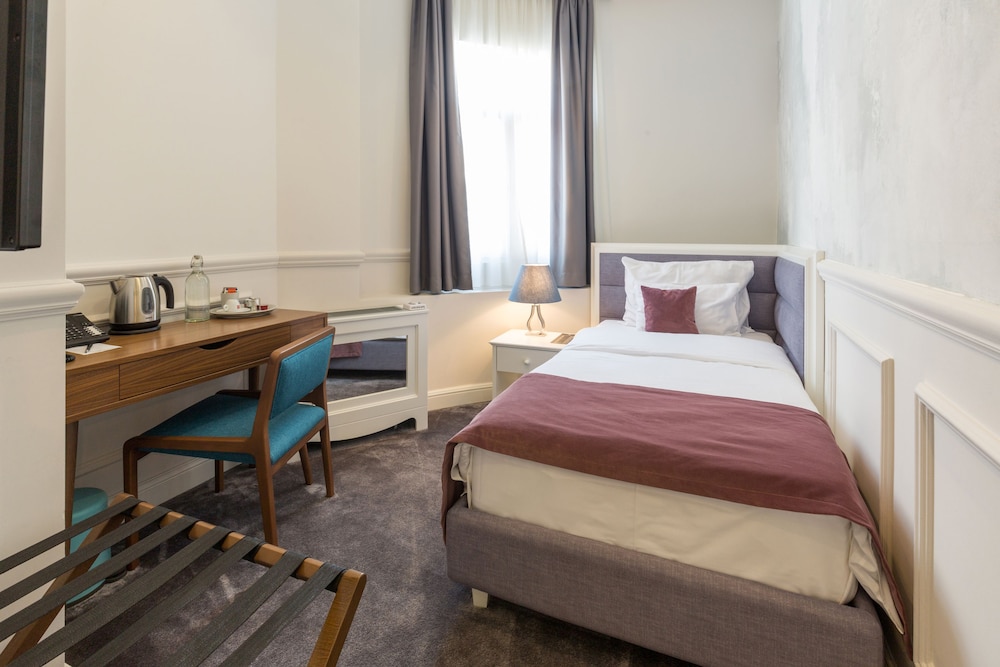 STANDARD, SINGLE, SINGLE BED