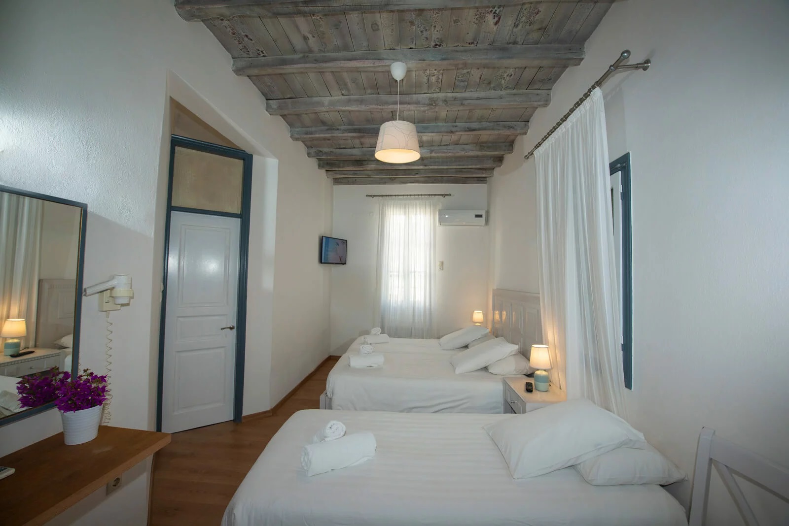 ROOM, TRIPLE, GARDEN VIEW