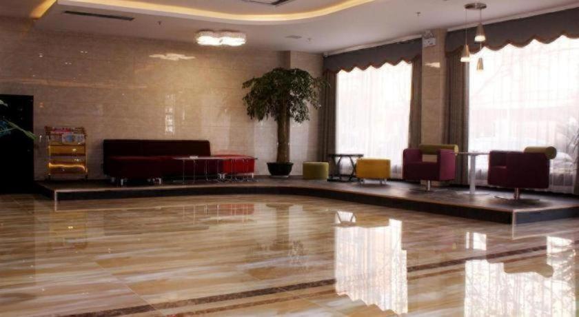 Thank Inn Plus Hotel (He'nan Zhoukou Chuanhui District Red Star Macalline) 35/49