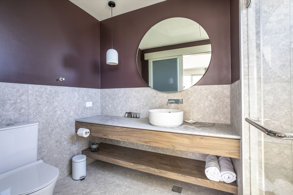 Nightelier Carrum Downs Sands Hotel 49/50