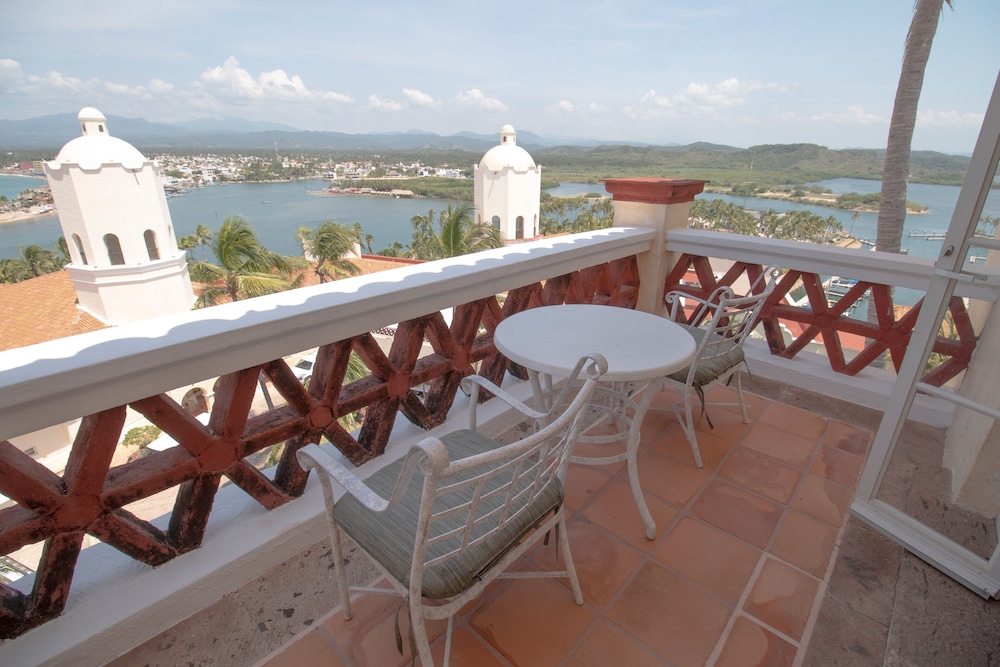 Grand Isla Navidad Golf & Spa Resort with Marina 35/50
