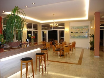 Andromeda Hotel Apartments 54/64