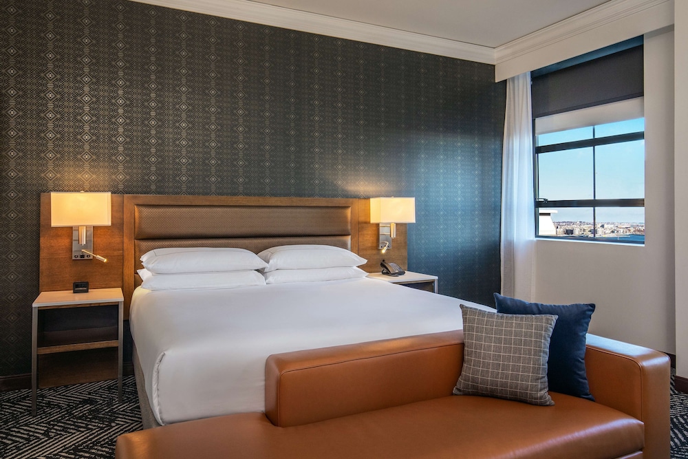 STANDARD, KING BED, ACCESSIBLE