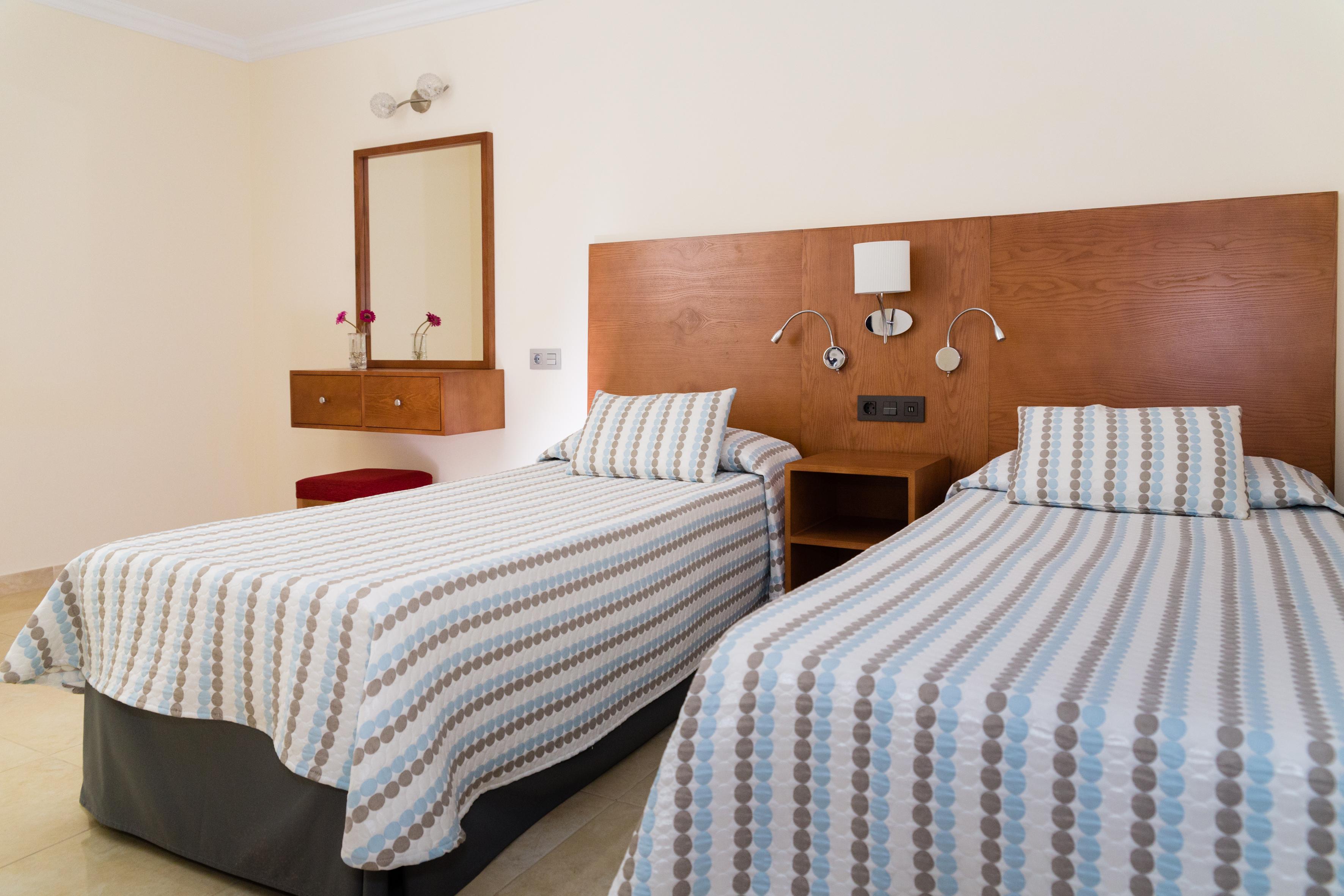 2 Bedrooms, Apartment, Balcony or Terrace