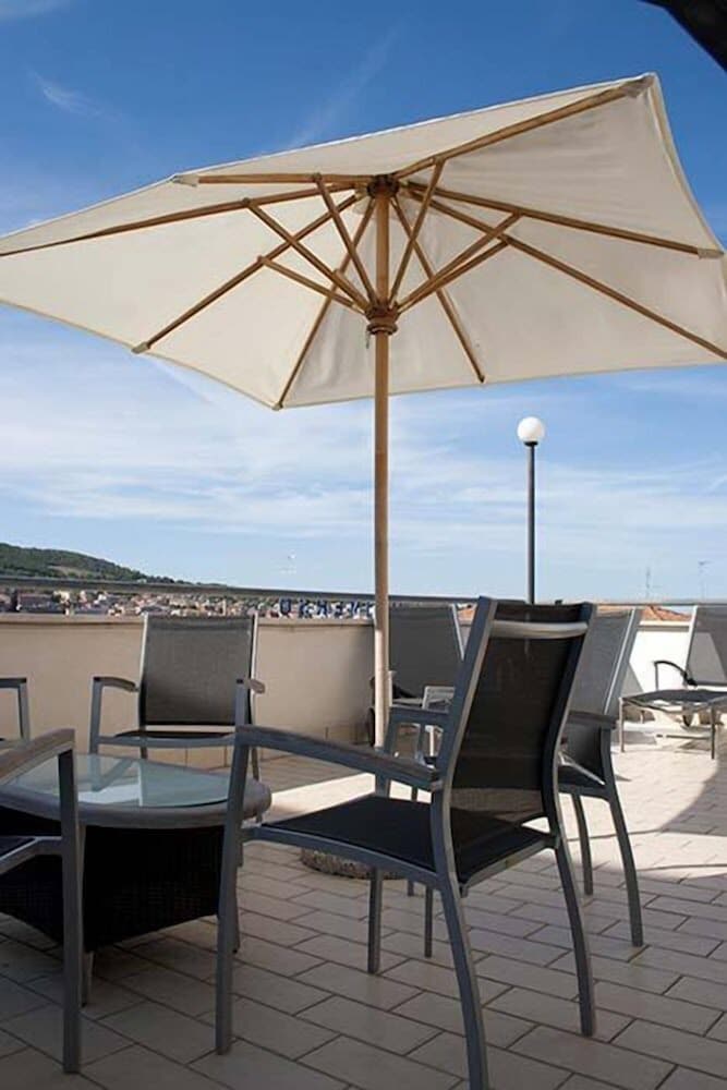 Hotel Monica 29/33