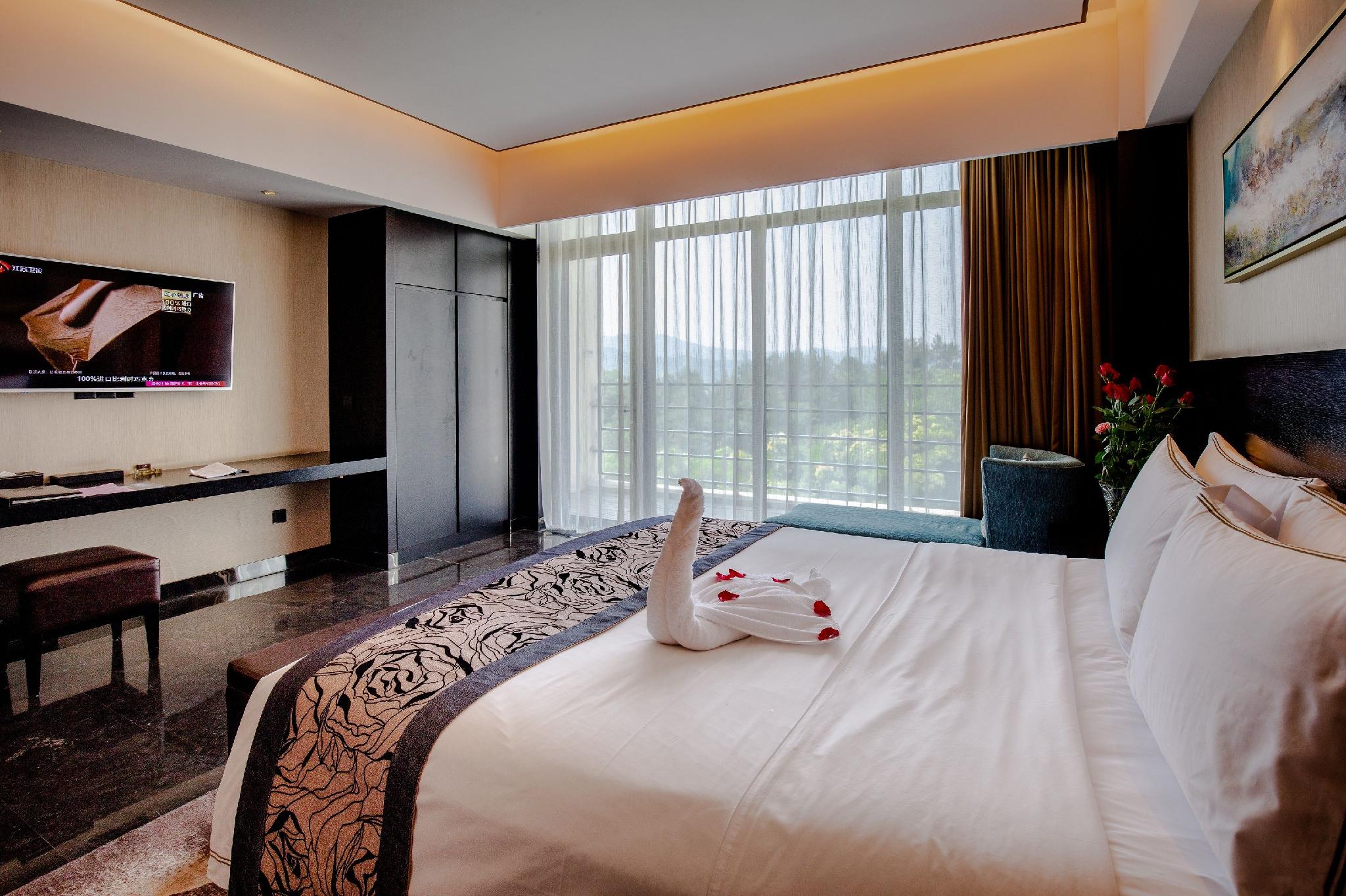Hentique Resort & Spa 2/53