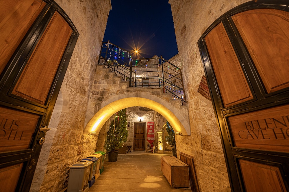 Belenus Cave Hotel 25/50