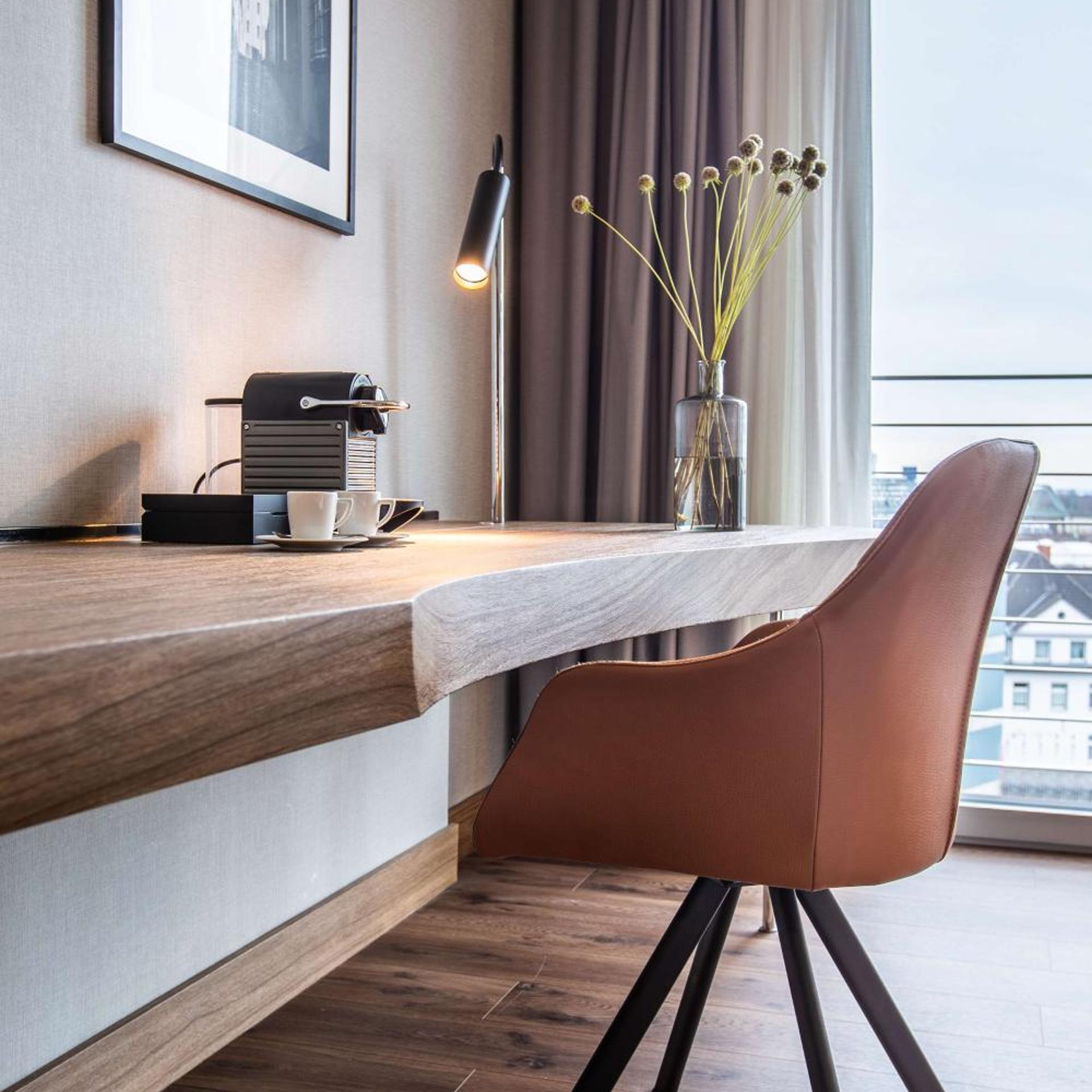 Junior Suite, Garden View, Radisson Blu Hotel Cologne 6/10