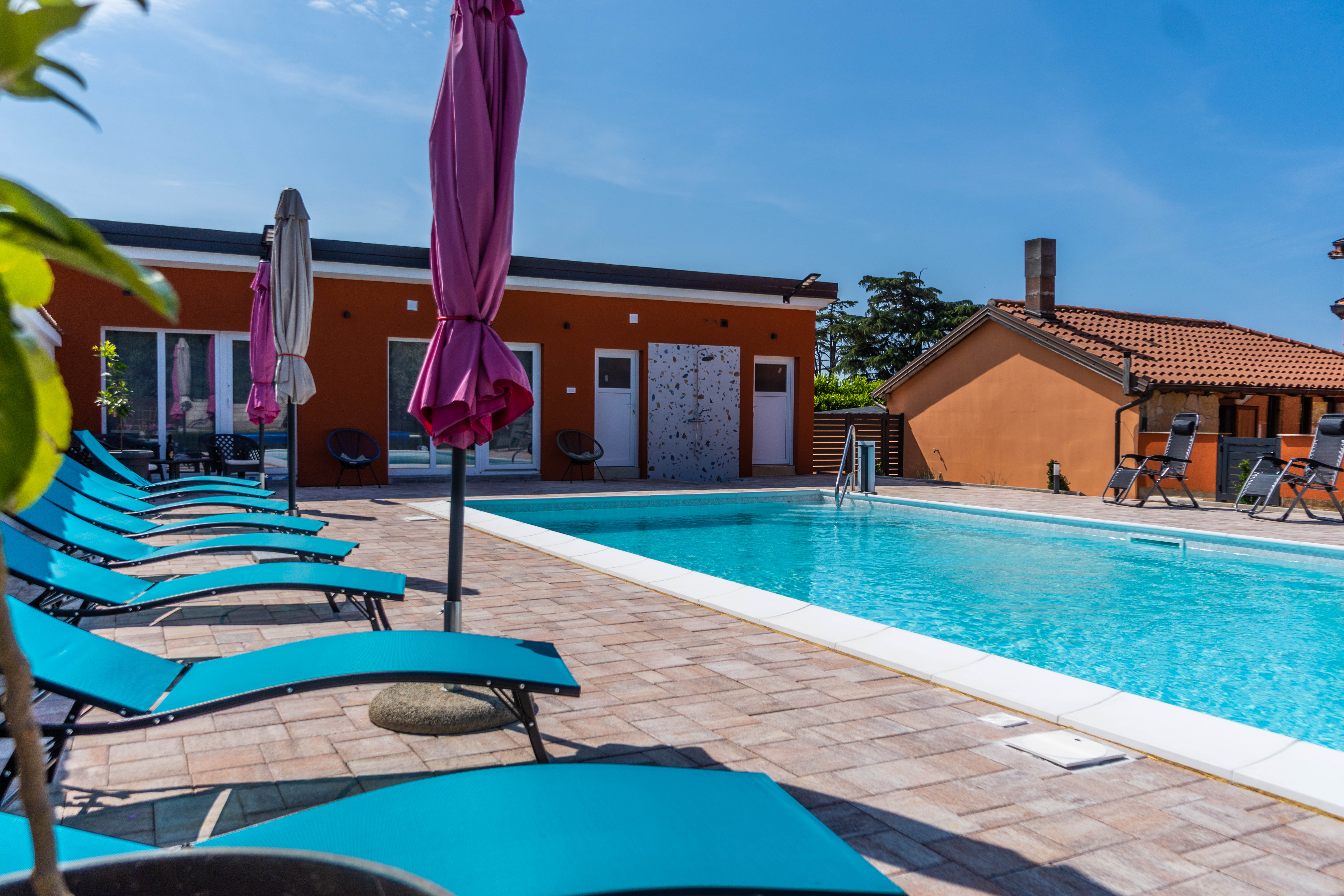 Apartments Ana Pula [VR] 44/61