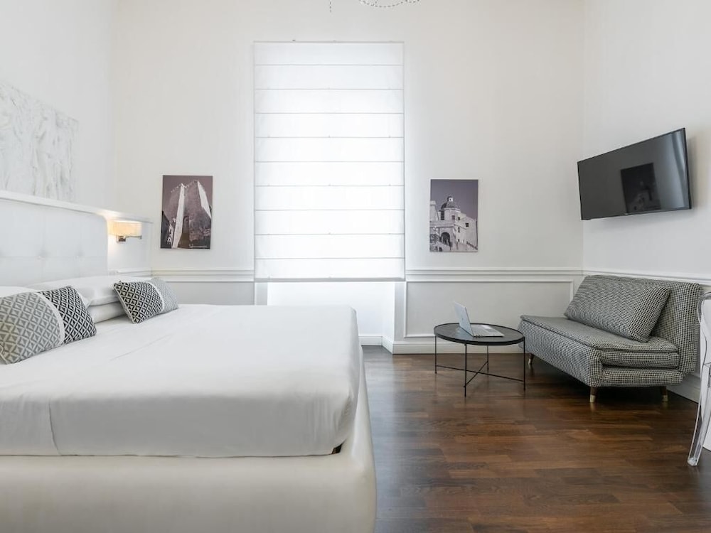 Cagliari Boutique Rooms And Suites 27/50