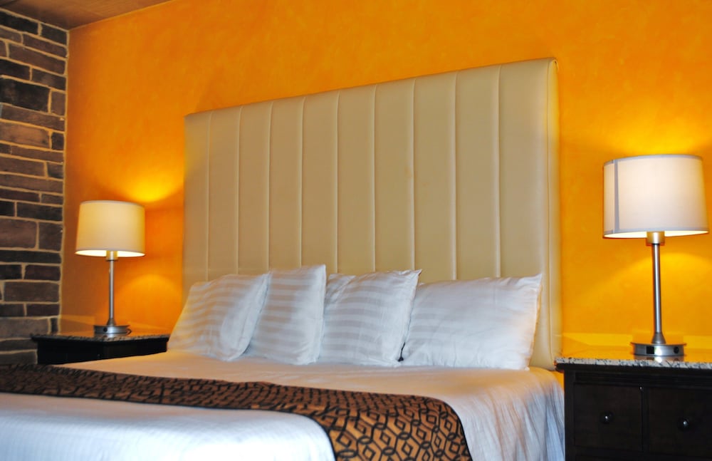 Surfside Motel 27/34