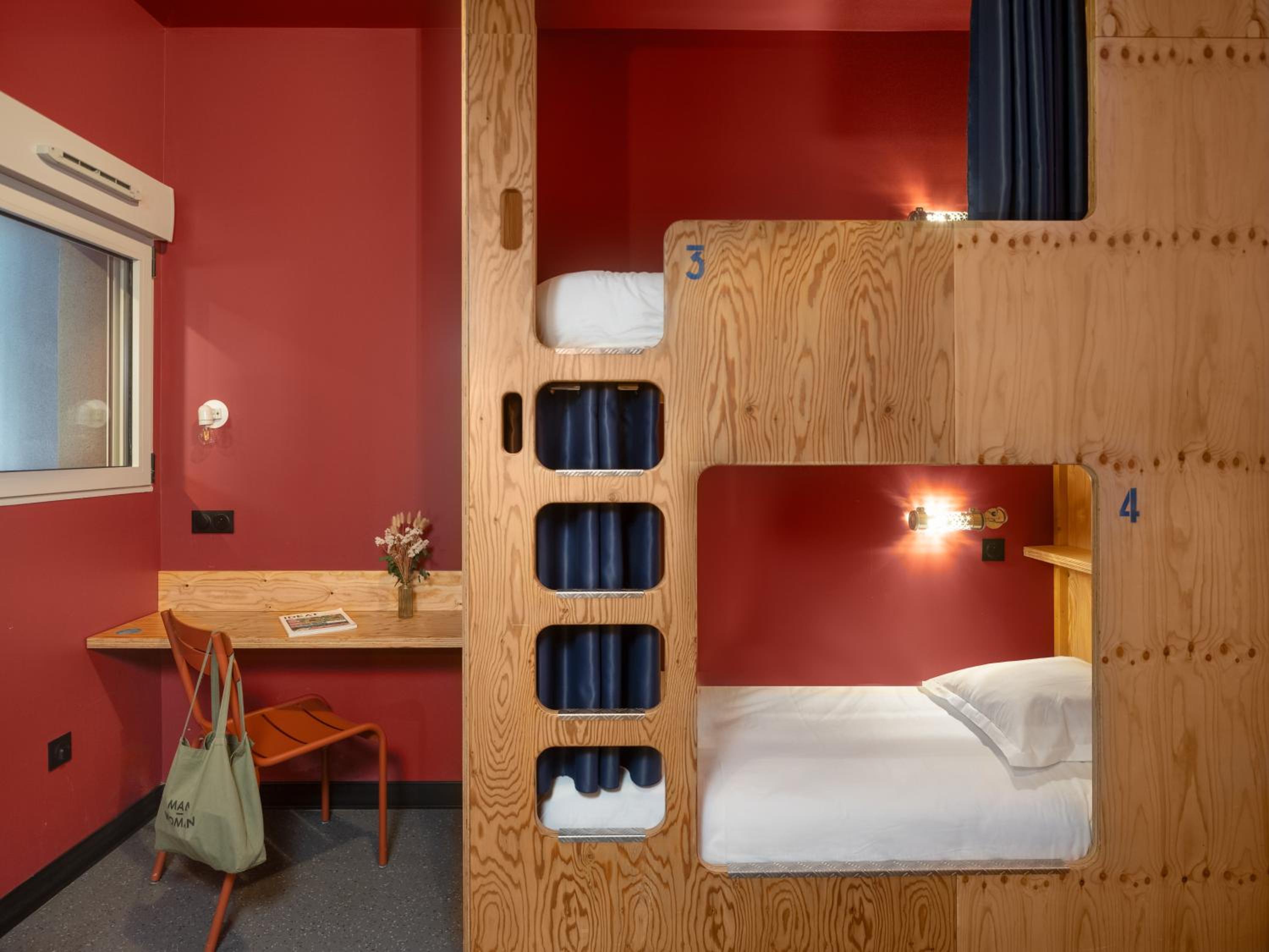 Private, Mixed Dorm, 6 Bunk Beds