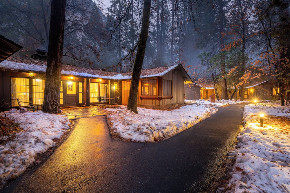 The Ahwahnee 24/50