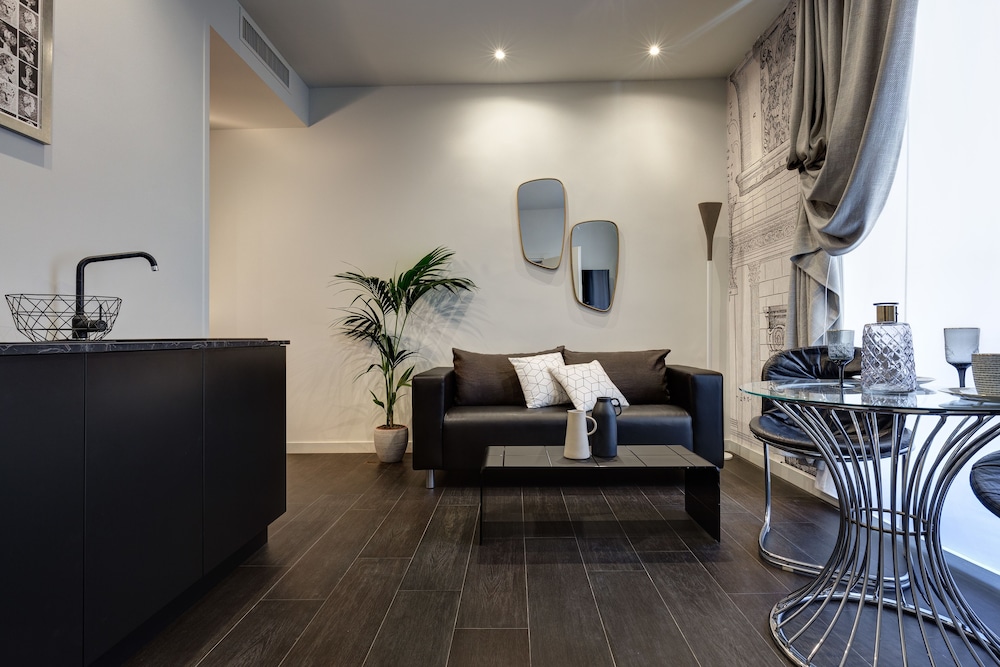 Intown Luxury House 42/55